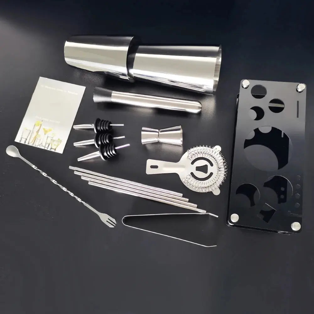 13 Piece 750ml 600ml Cocktail Shaker Set Stainless Steel Bar Tools with Black Stand, 750ml Shaker, Jigger, Spoon, Pourers colegio culinario de morelia